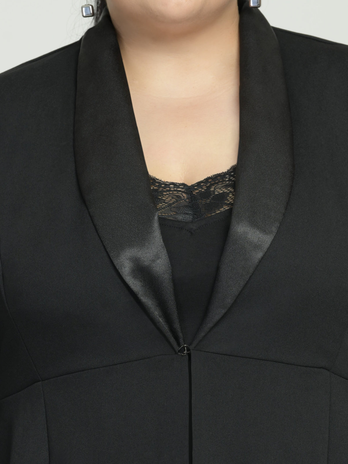 Women Black Plus Size Satin Lapel Peplum Blazer