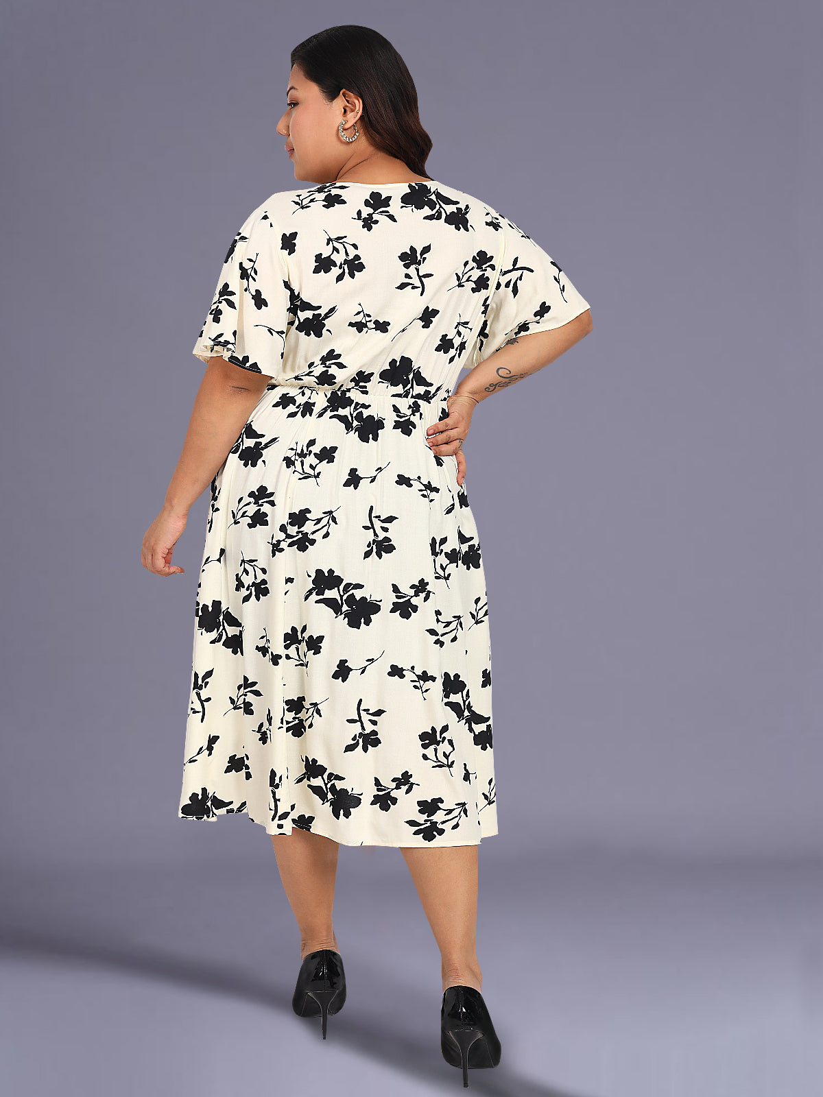 Women Western Off White Black Plus Size Printed A-line Dress