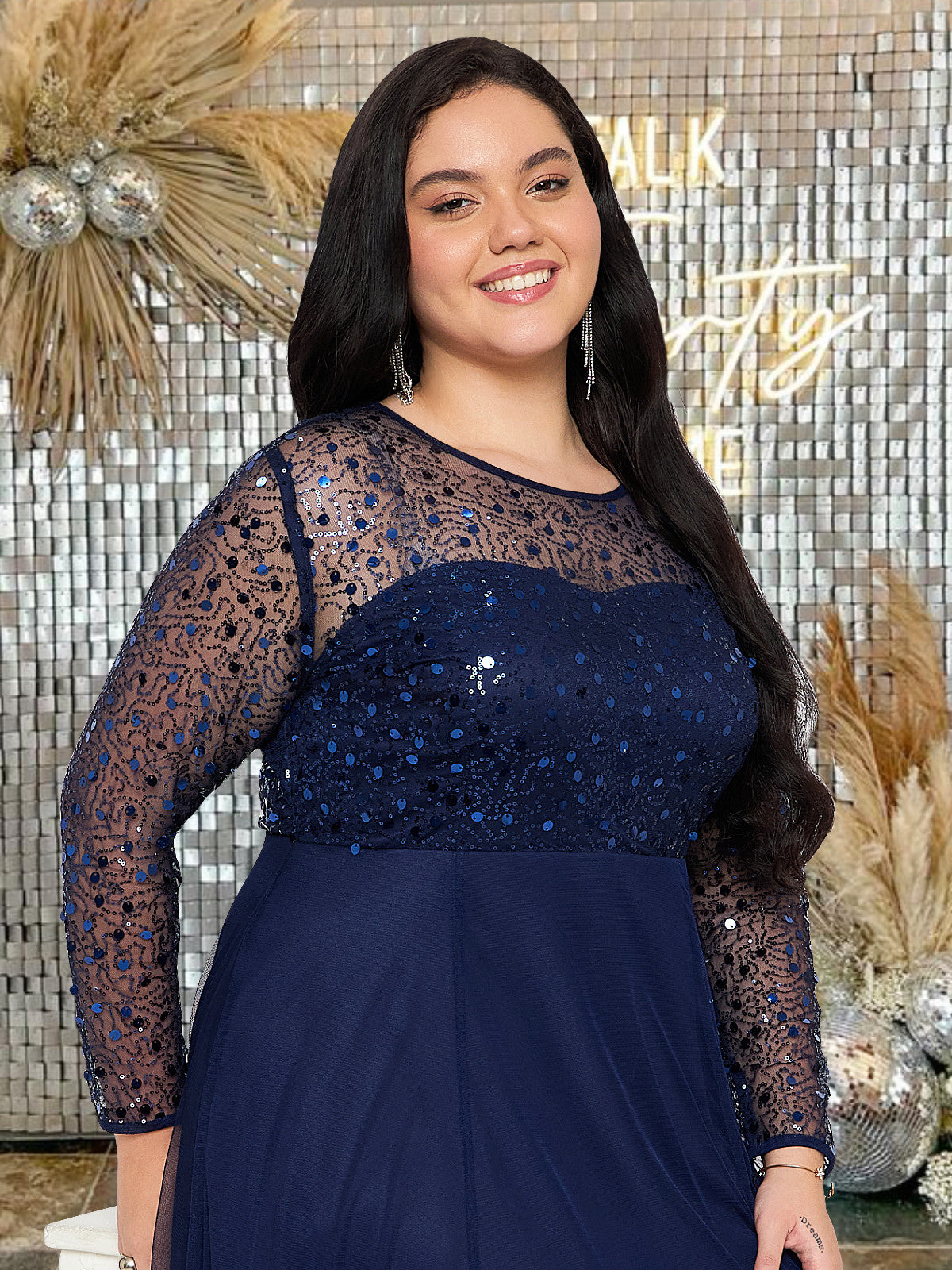 Blue Plus Size Net Embroidery Gown