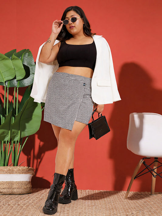 Black White Plus Size Houndstooth Skort