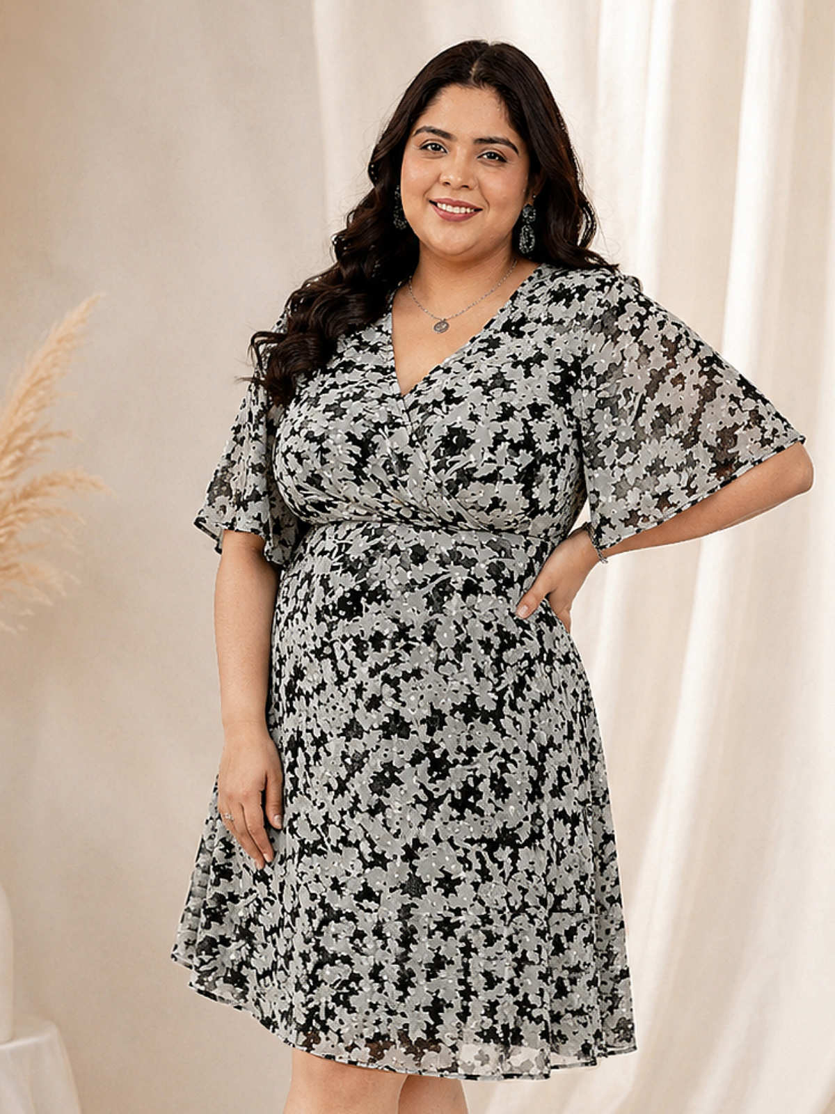 Black White Plus Size Flared Sleeve Western Dress