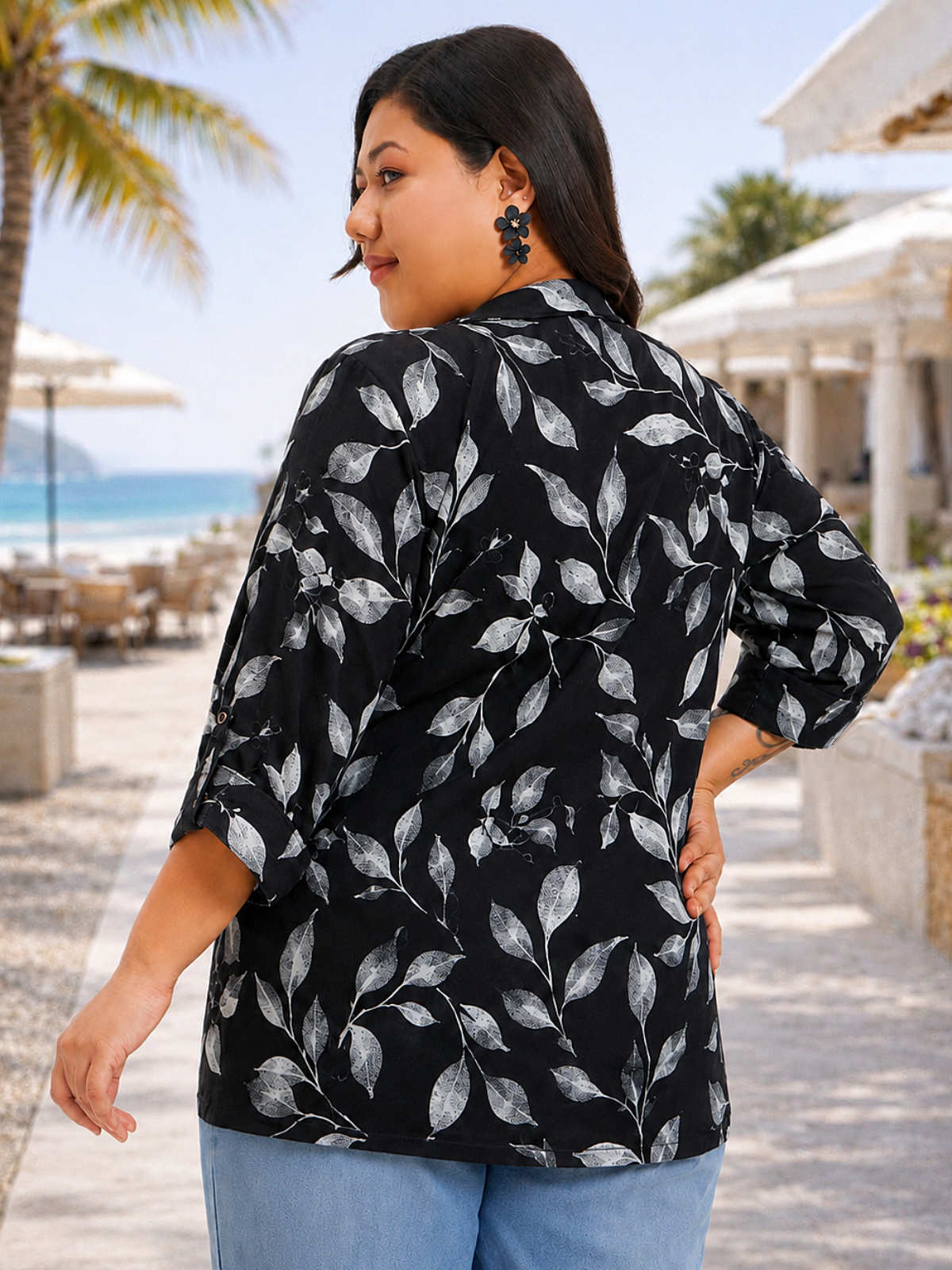Black Plus Size Leaf Print Buttoned Tunic Top